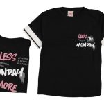 Κοντομάνικη μαύρη μπλούζα 100% βαμβακερό T-Shirt Less Monday More Friday and Repeat με λάστιχο στο μανίκι